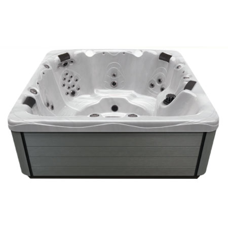 MasterSpas White / Gray Hot Tub